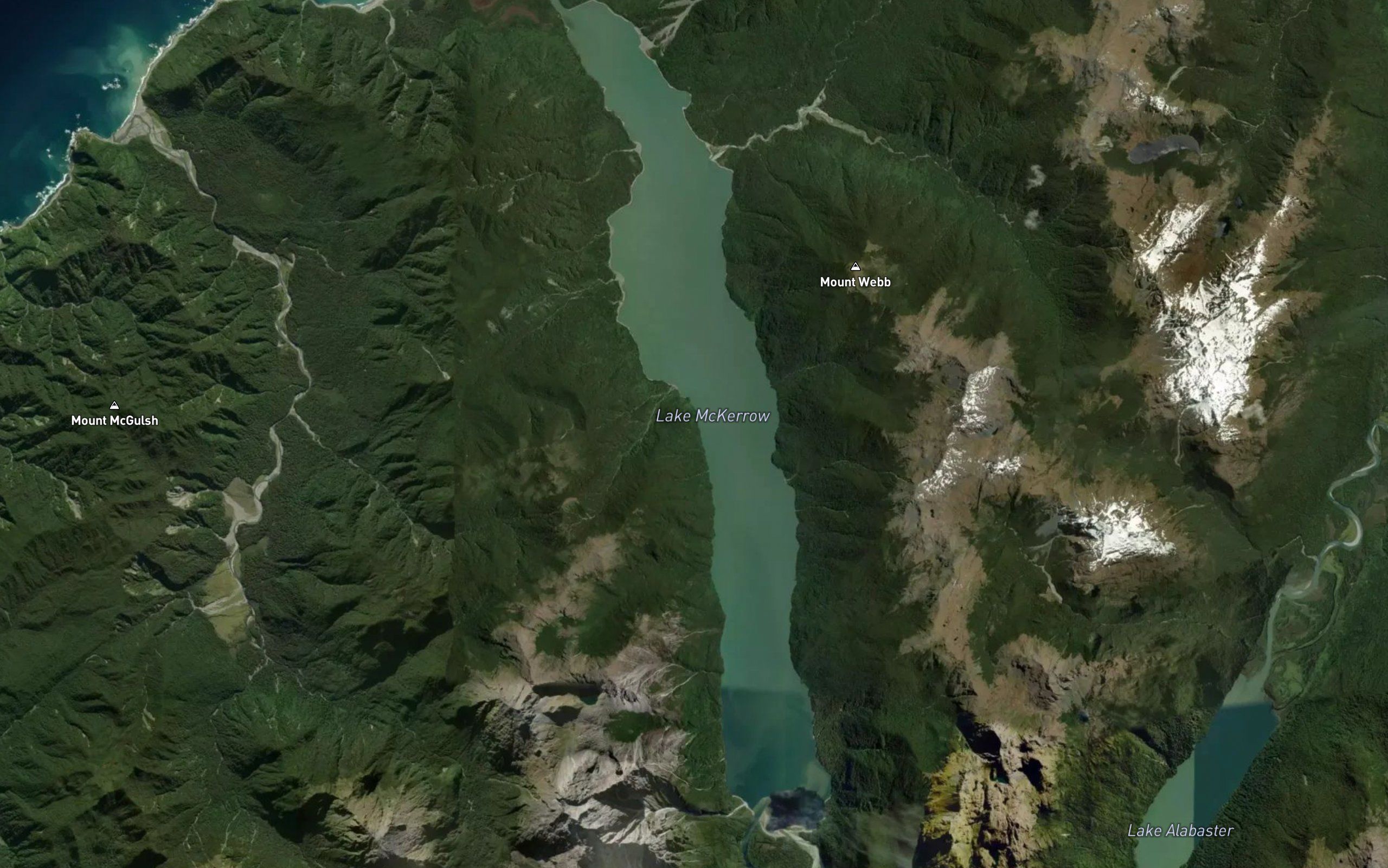 Lake McKerrow/Whakatipu Waitai