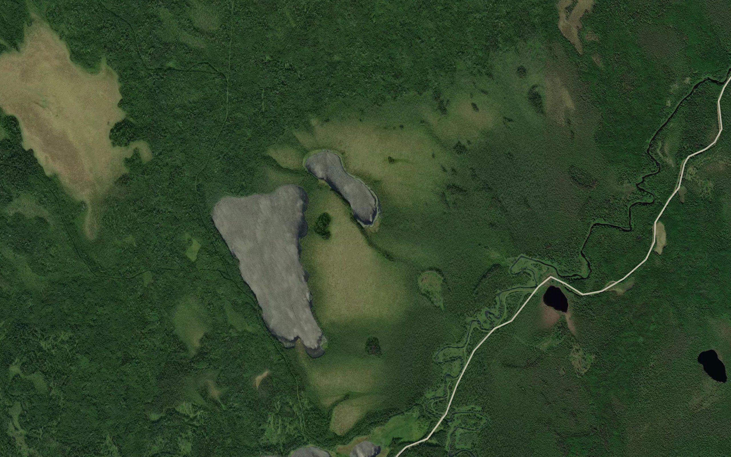 Ozero Maloye Yangozero