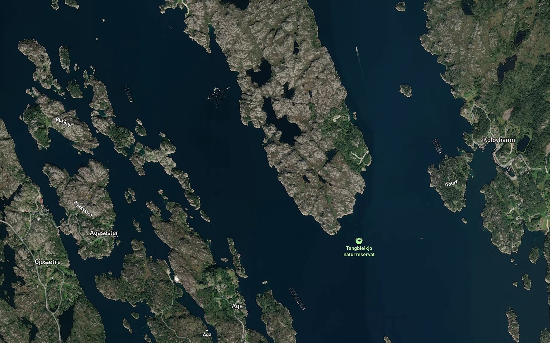 Satellite map of the Vadbeinsvik