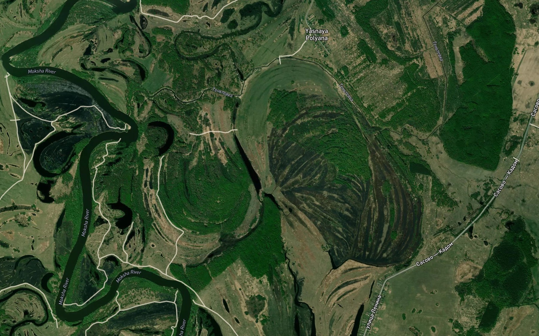 Satellite map of the Ozero Nizen'koye