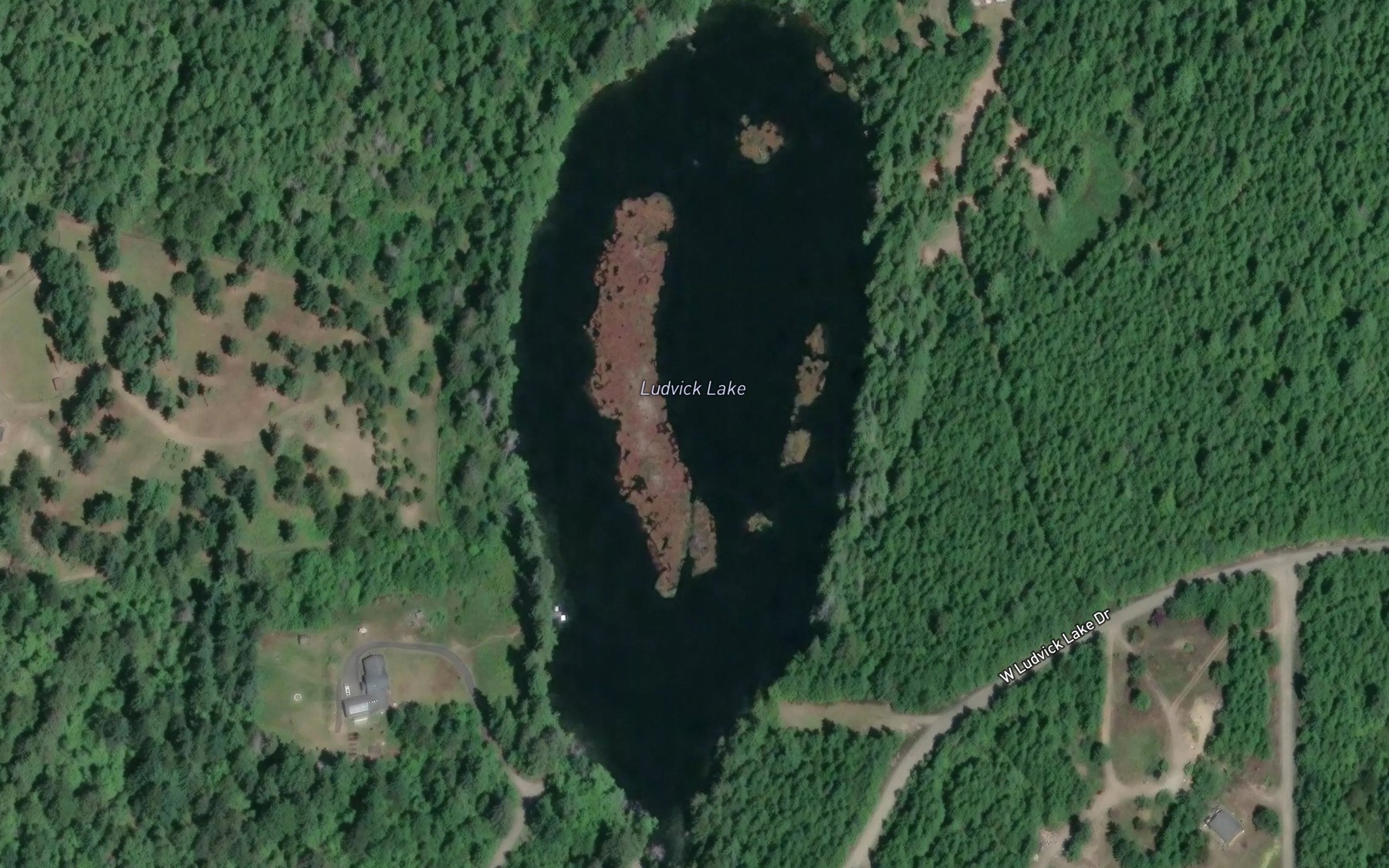 Satellite map of the Ludvick Lake