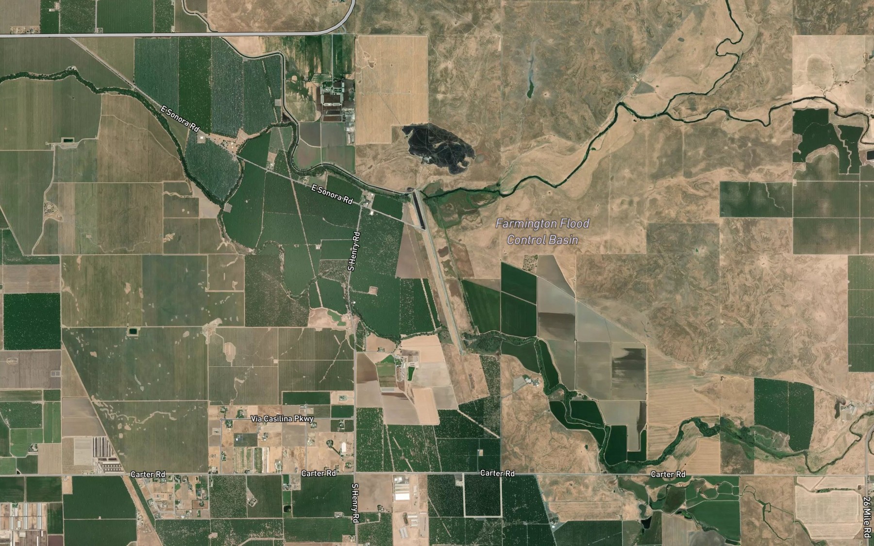 Satellite map of the Farmington Lake
