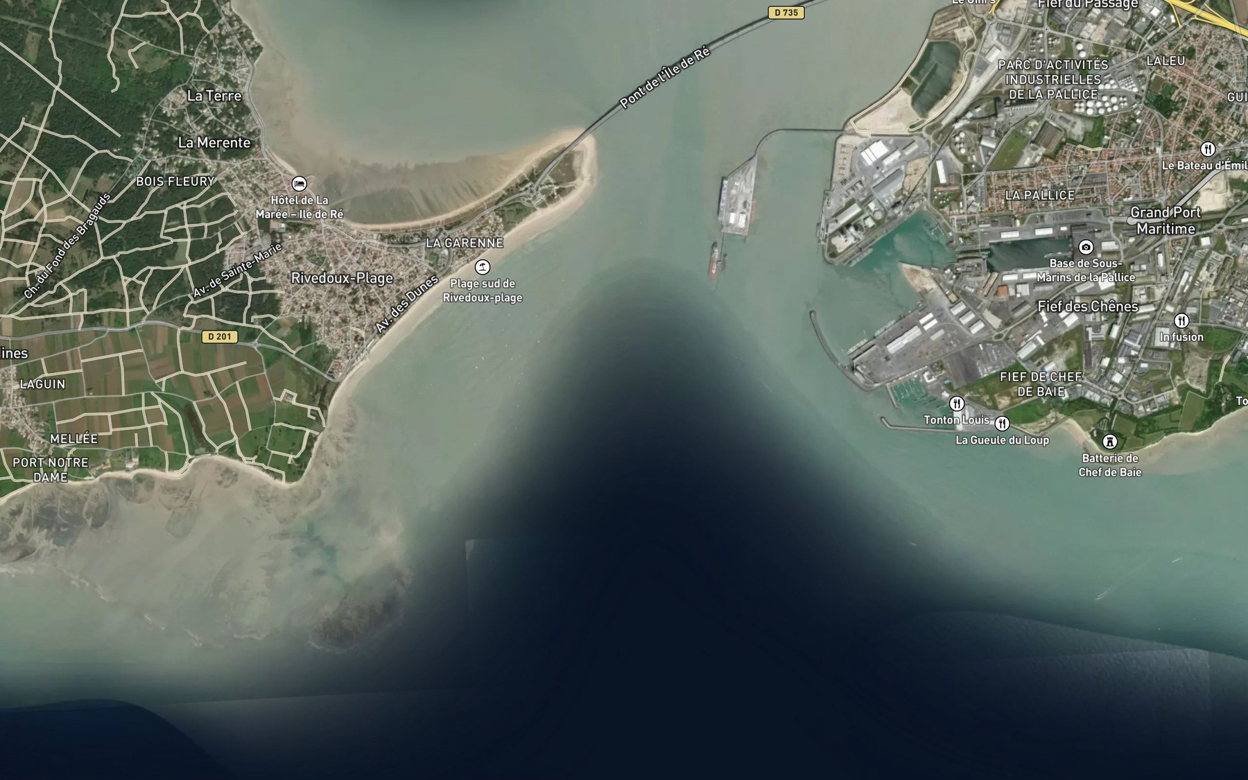 Satellite map of the Rade de la Pallice