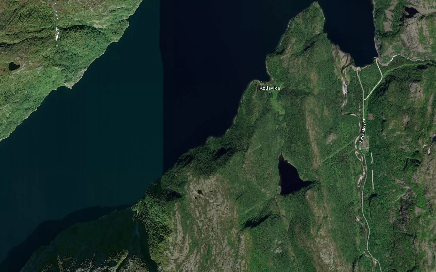 Satellite map of the Storrapvika
