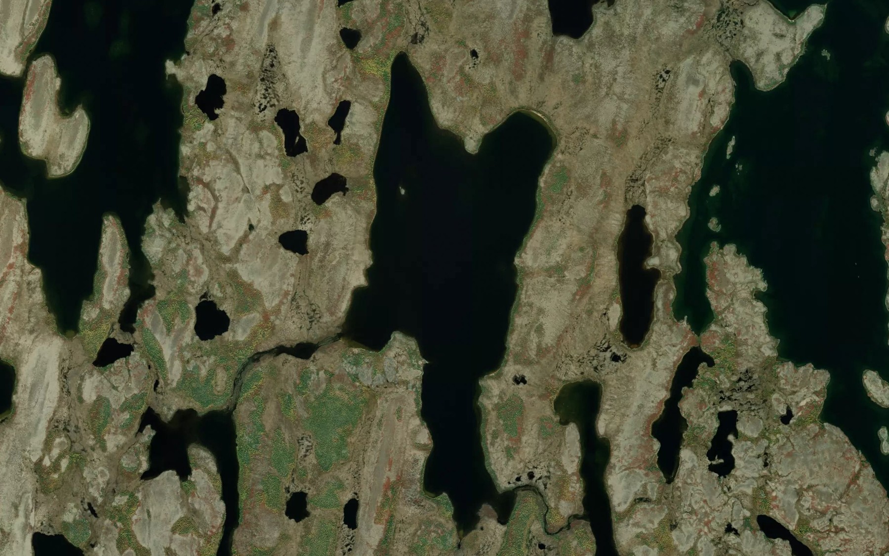 Satellite map of the Hallek Lake