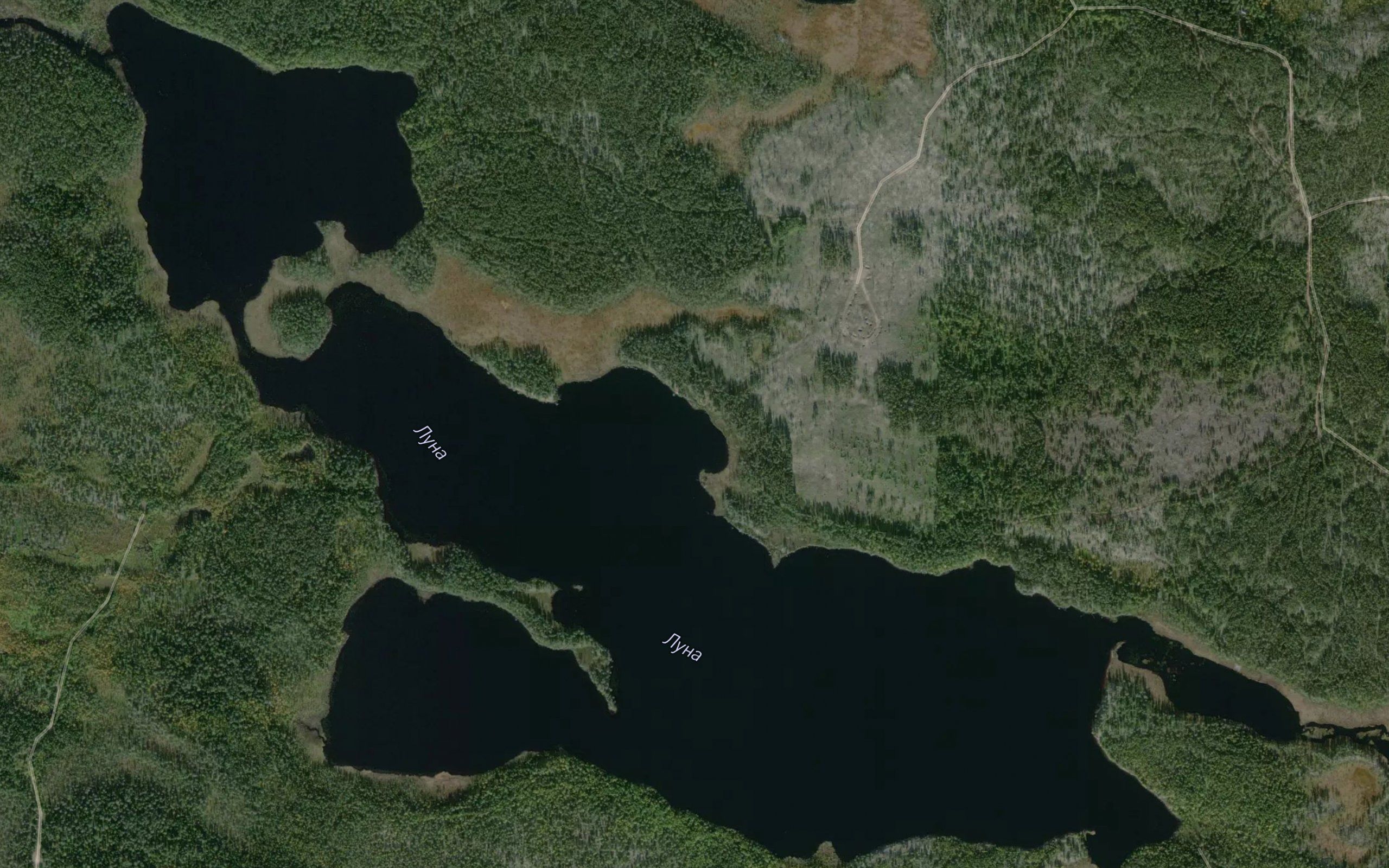 Ozero Luna