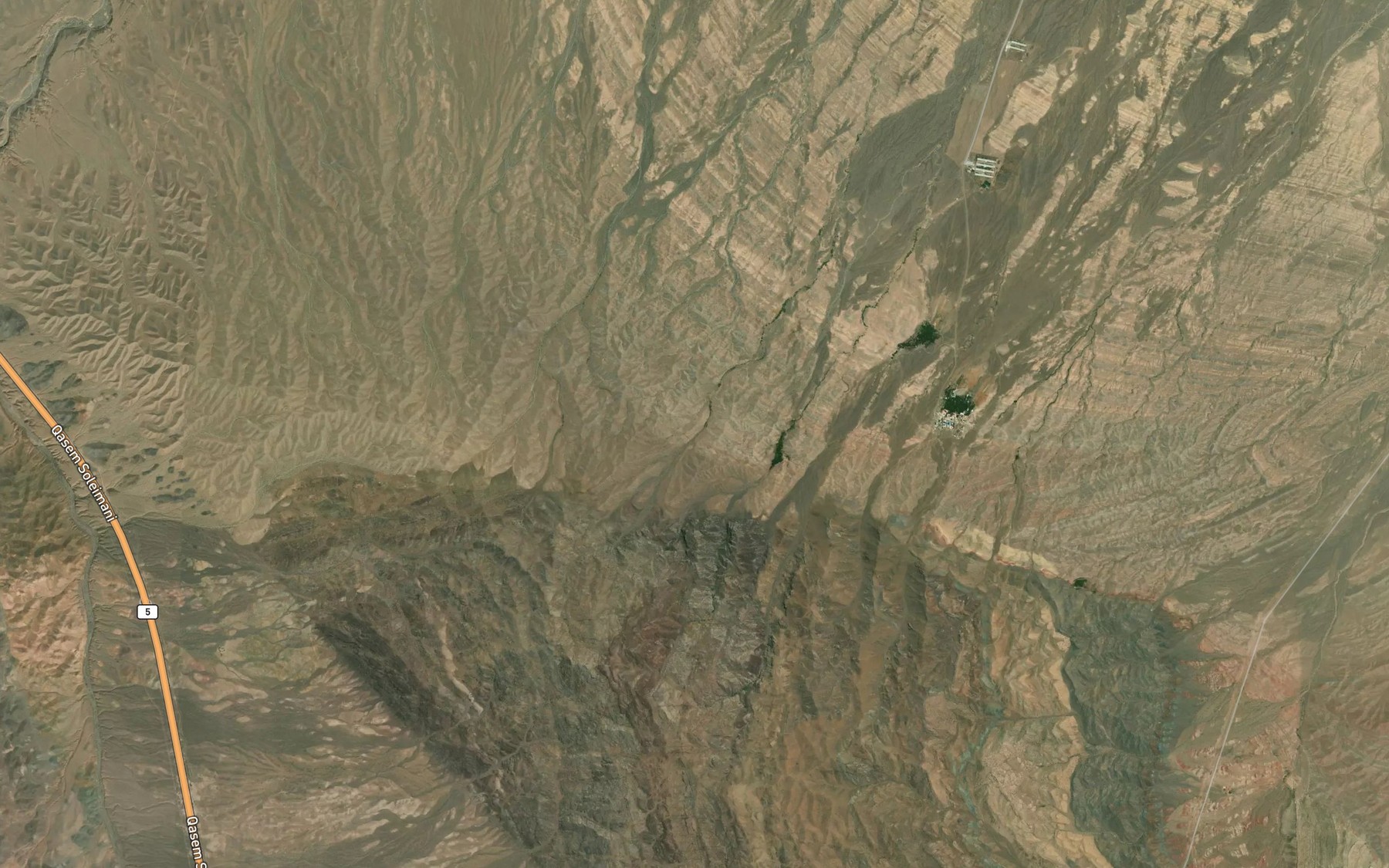 Satellite map of the Cheshmeh-ye Sari