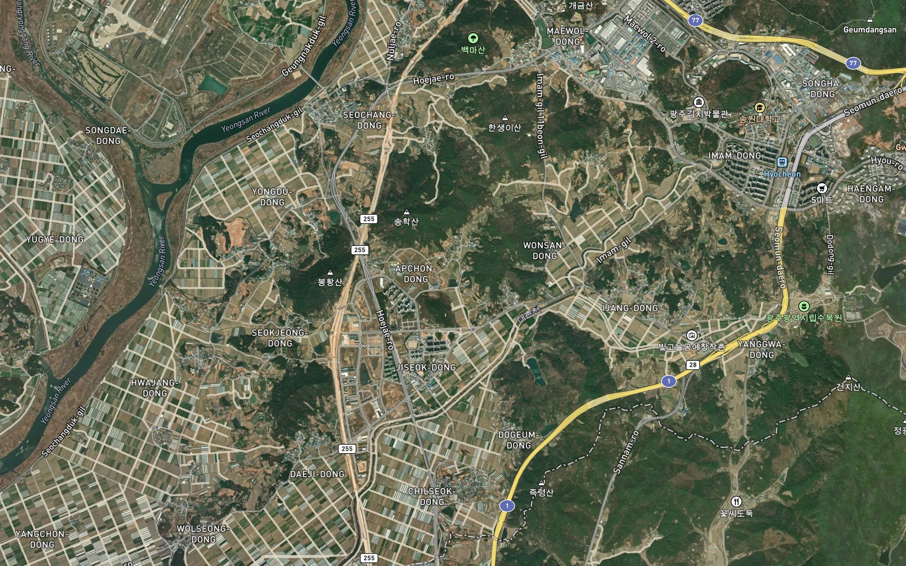 Satellite map of the Apchonje