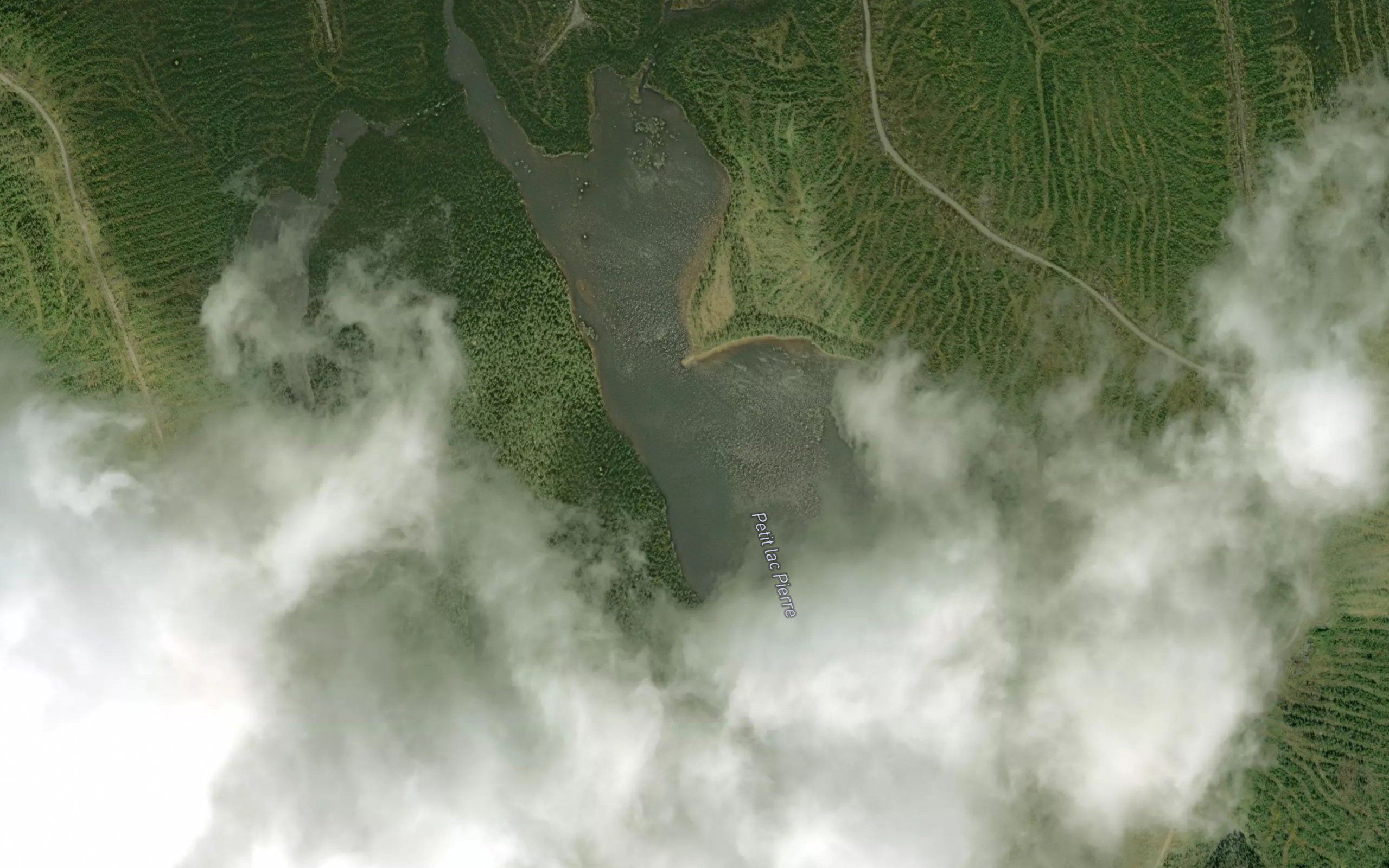 Petit lac Pierre