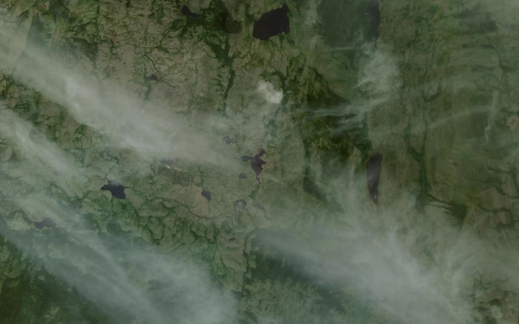 Satellite map of the Lac des Blocs de Pierre