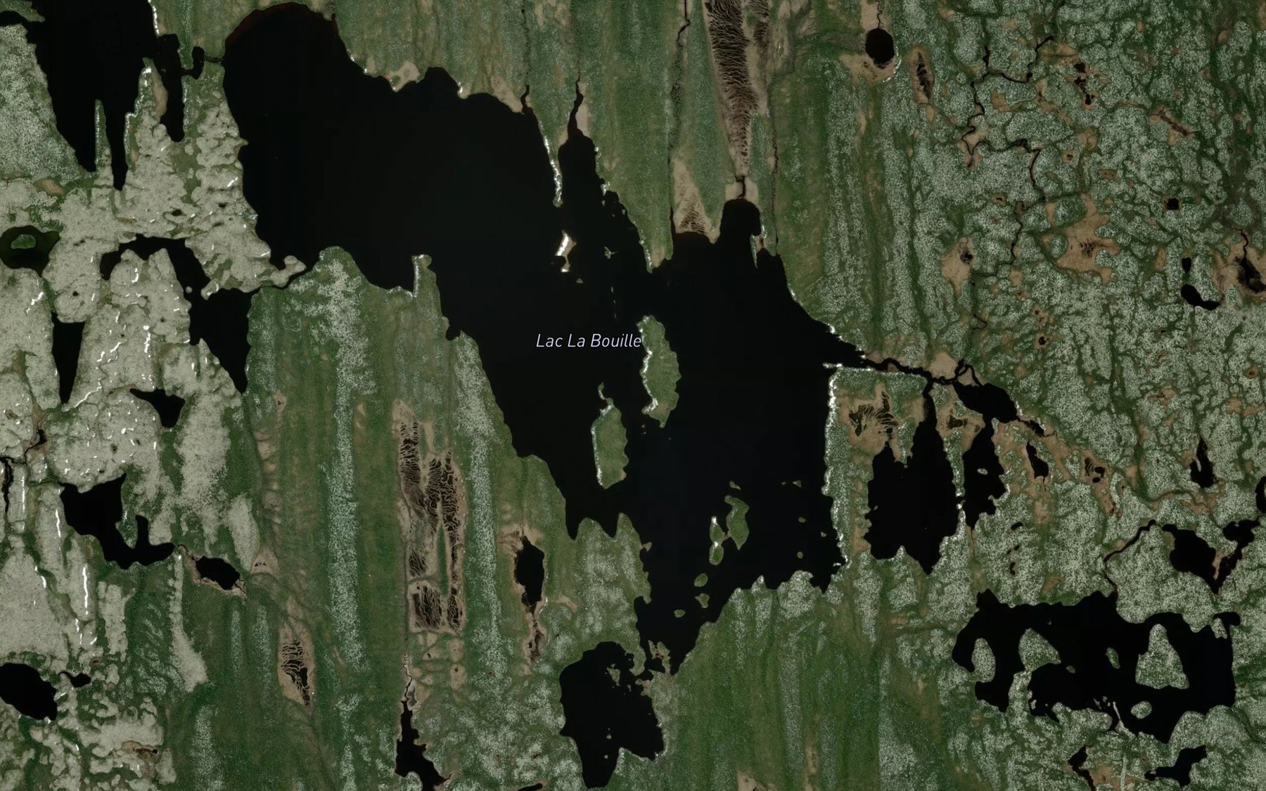 Satellite map of the Lac La Bouille