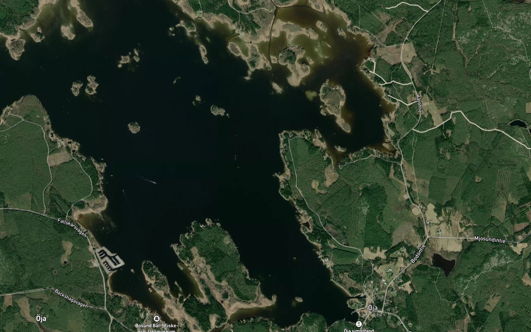 Satellite map of the Vargholmsfjarden