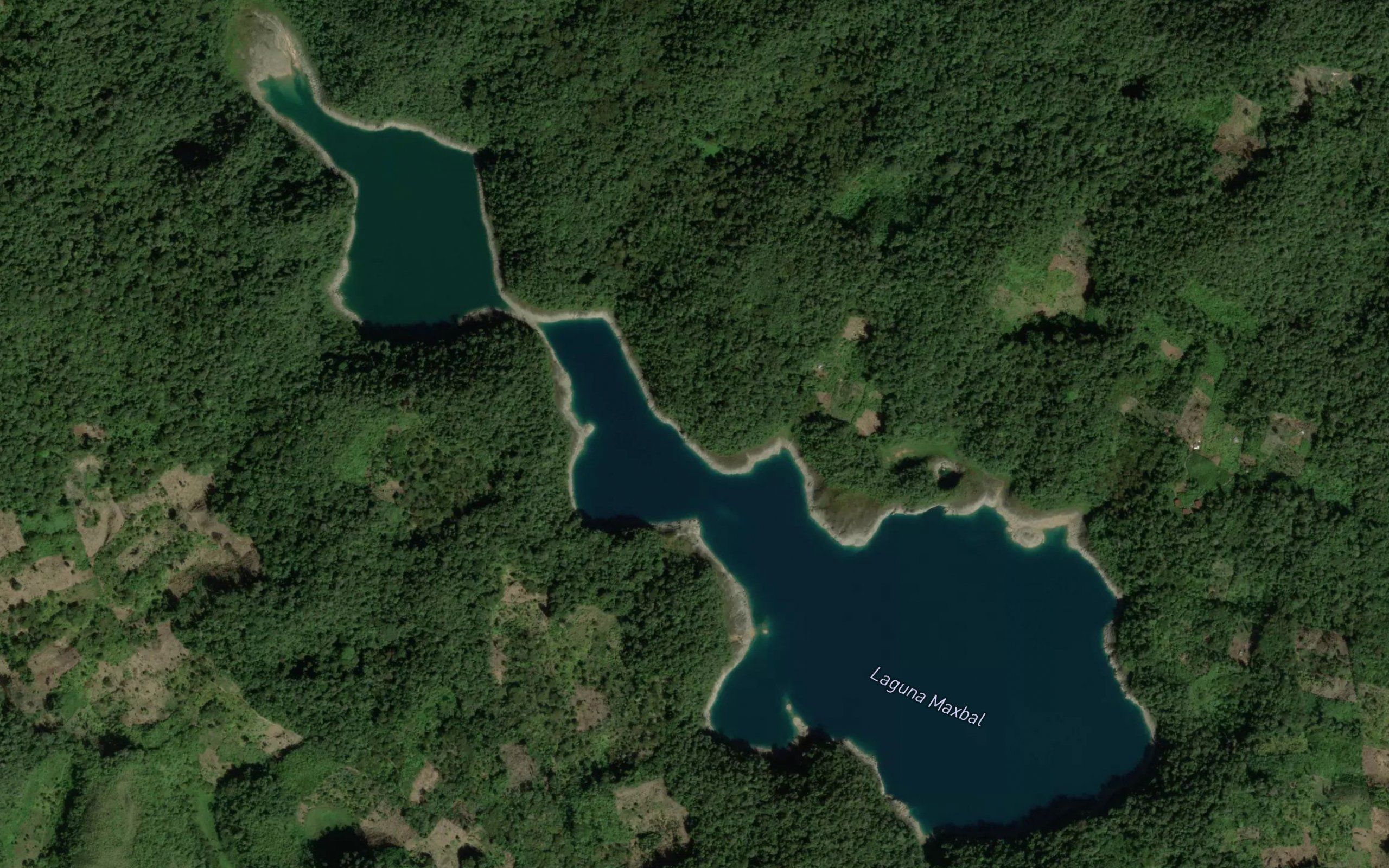 Laguna Maxbal