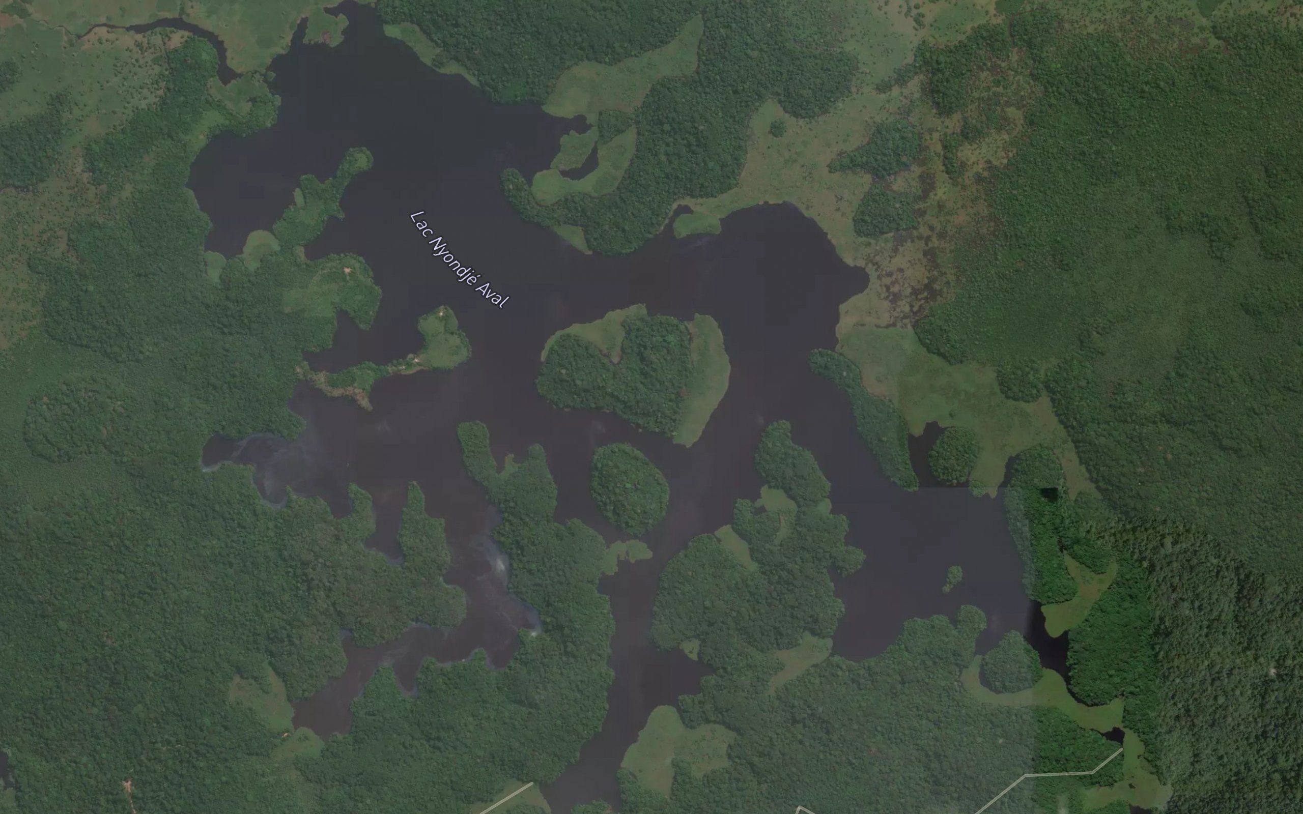 Lac Nyondje d'Aval