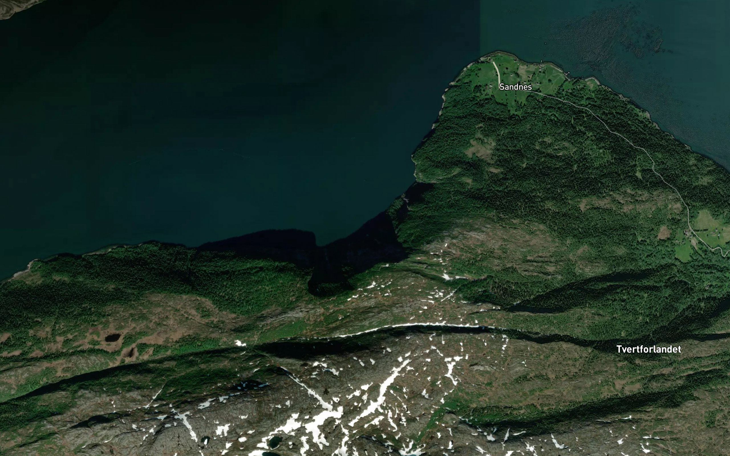 Brattflogbukta