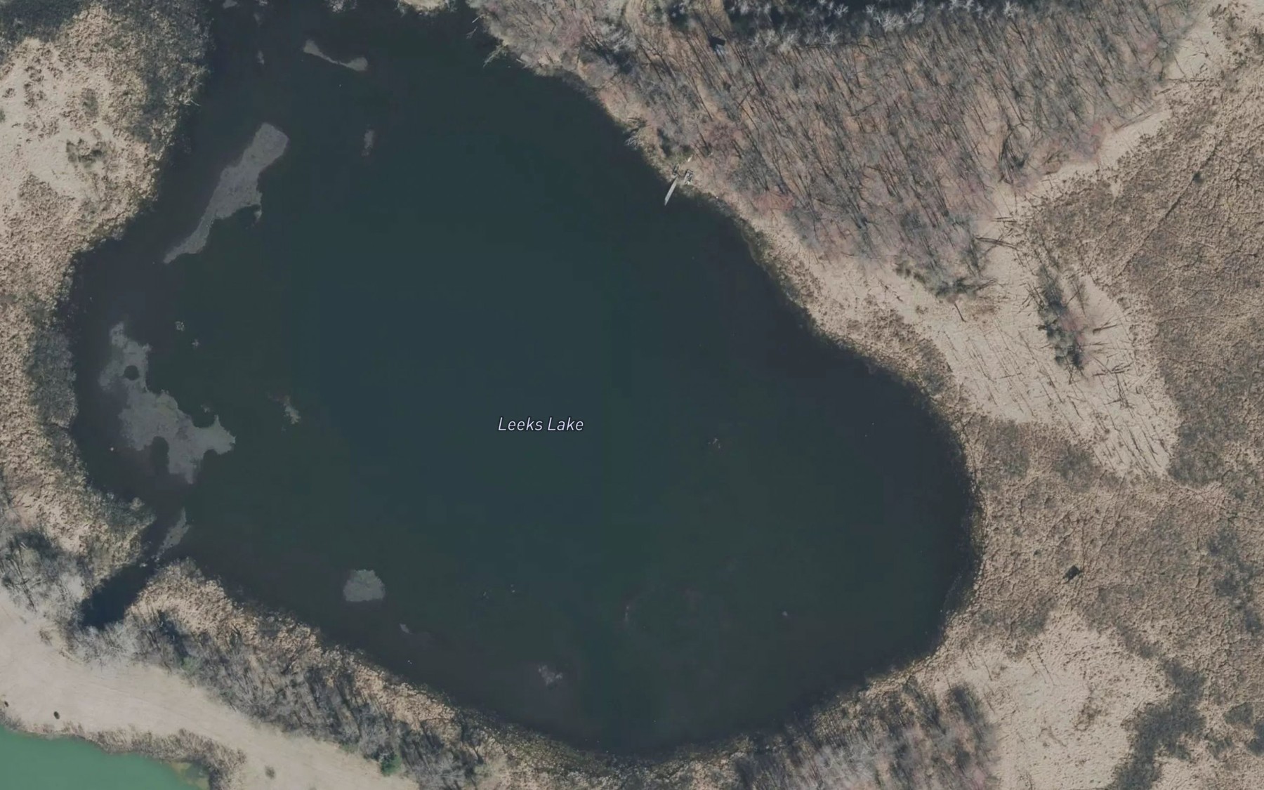 Satellite map of the Leeks Lake