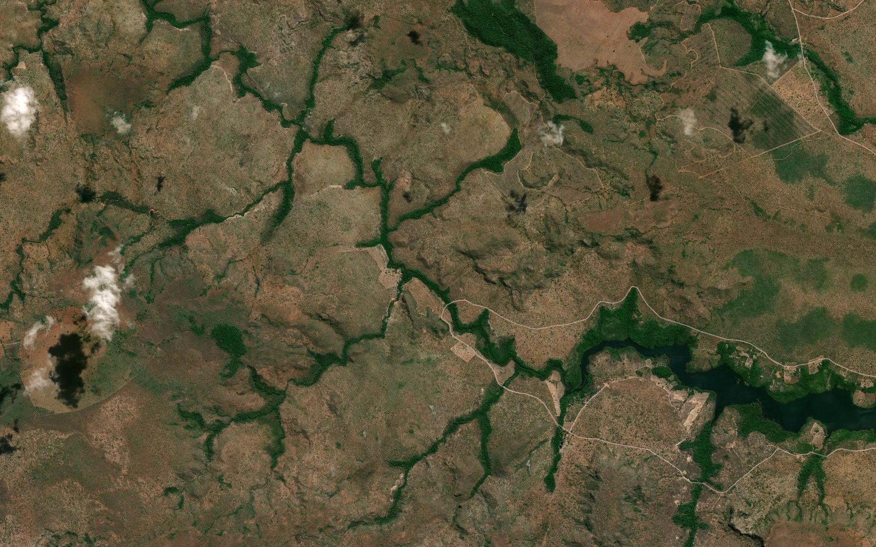 Satellite map of the Corrego de Pedra