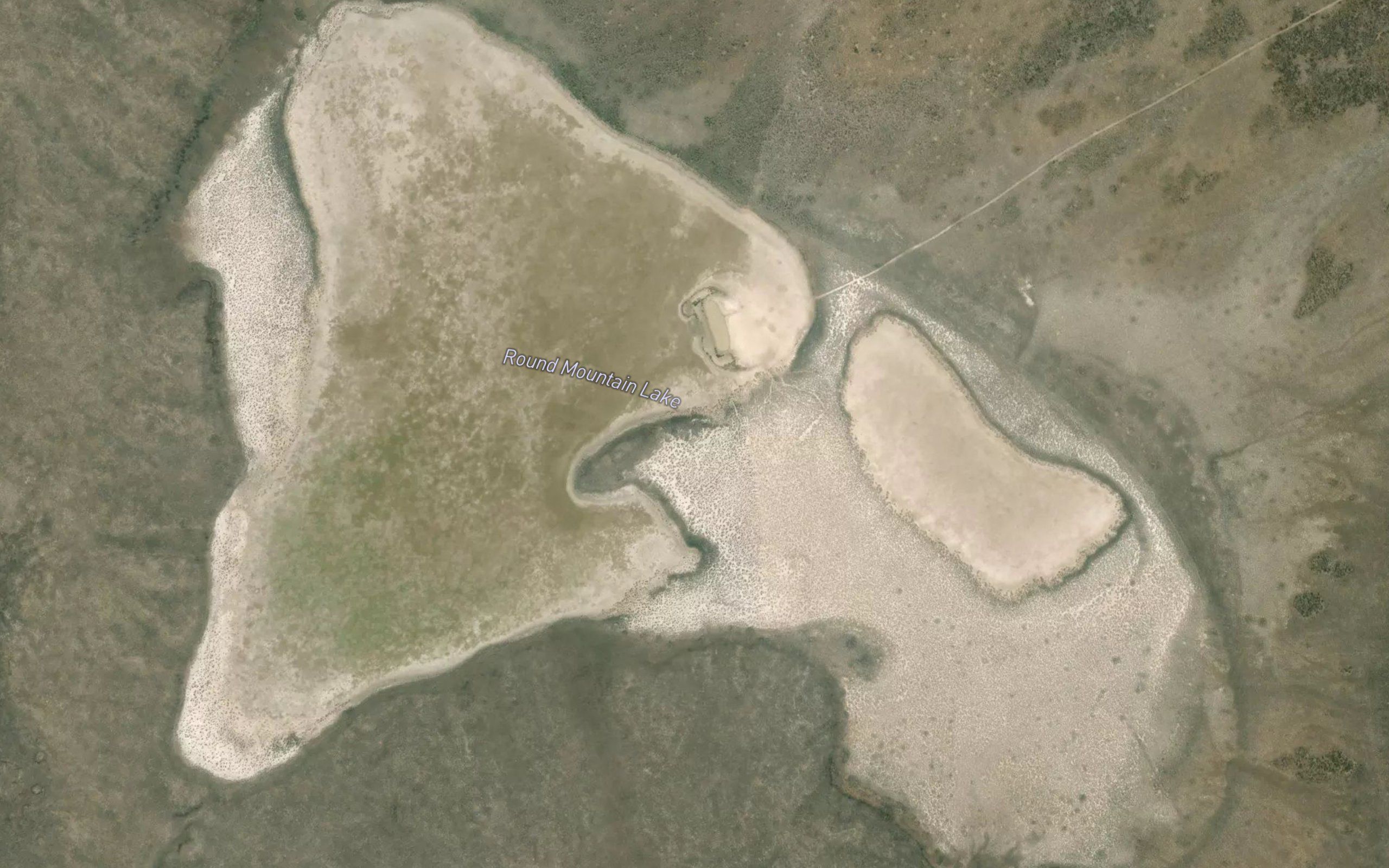 Round Mountain Lake