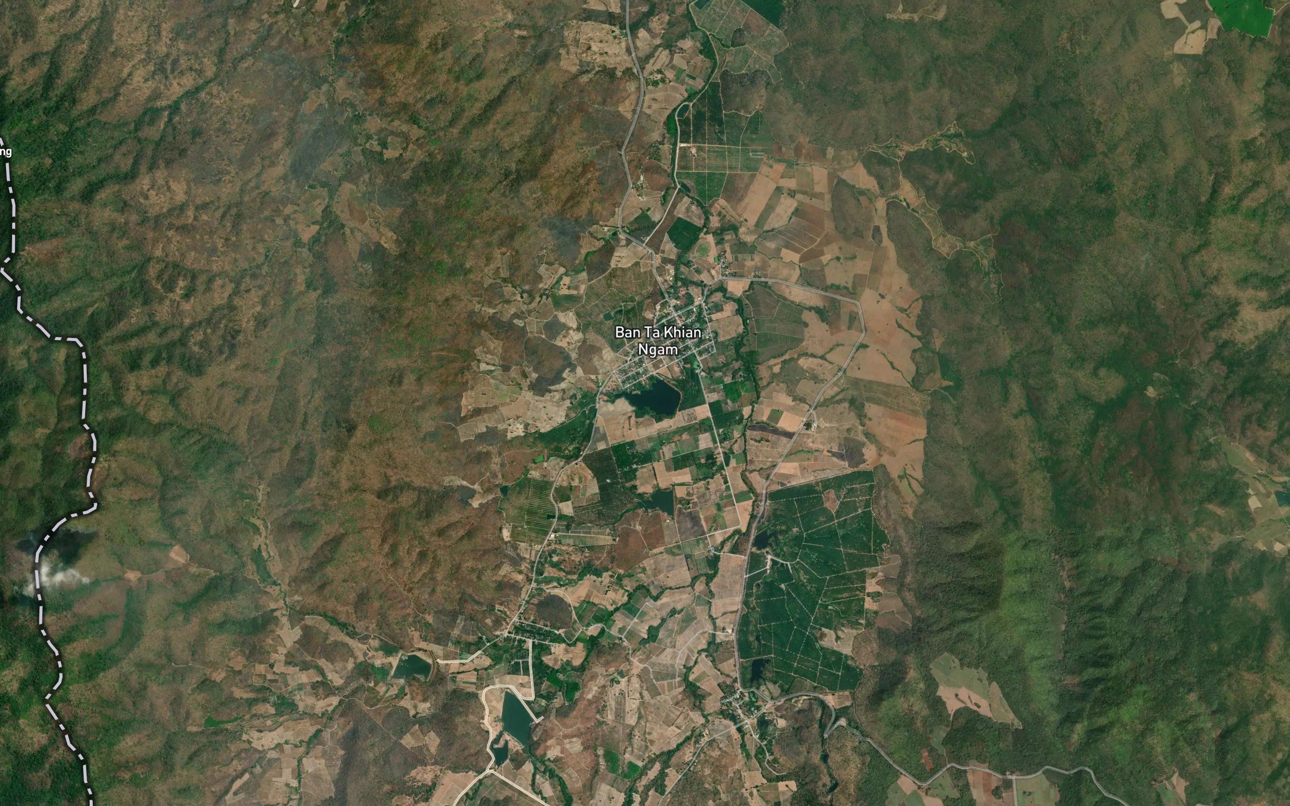 Ang Kep Nam Ban Takhian Ngam