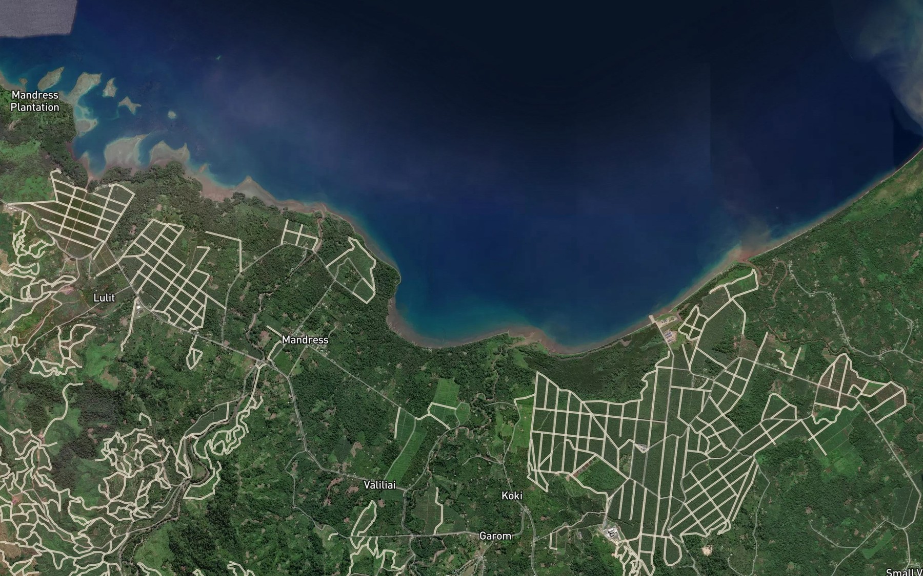 Satellite map of the Vunapaladig Bay