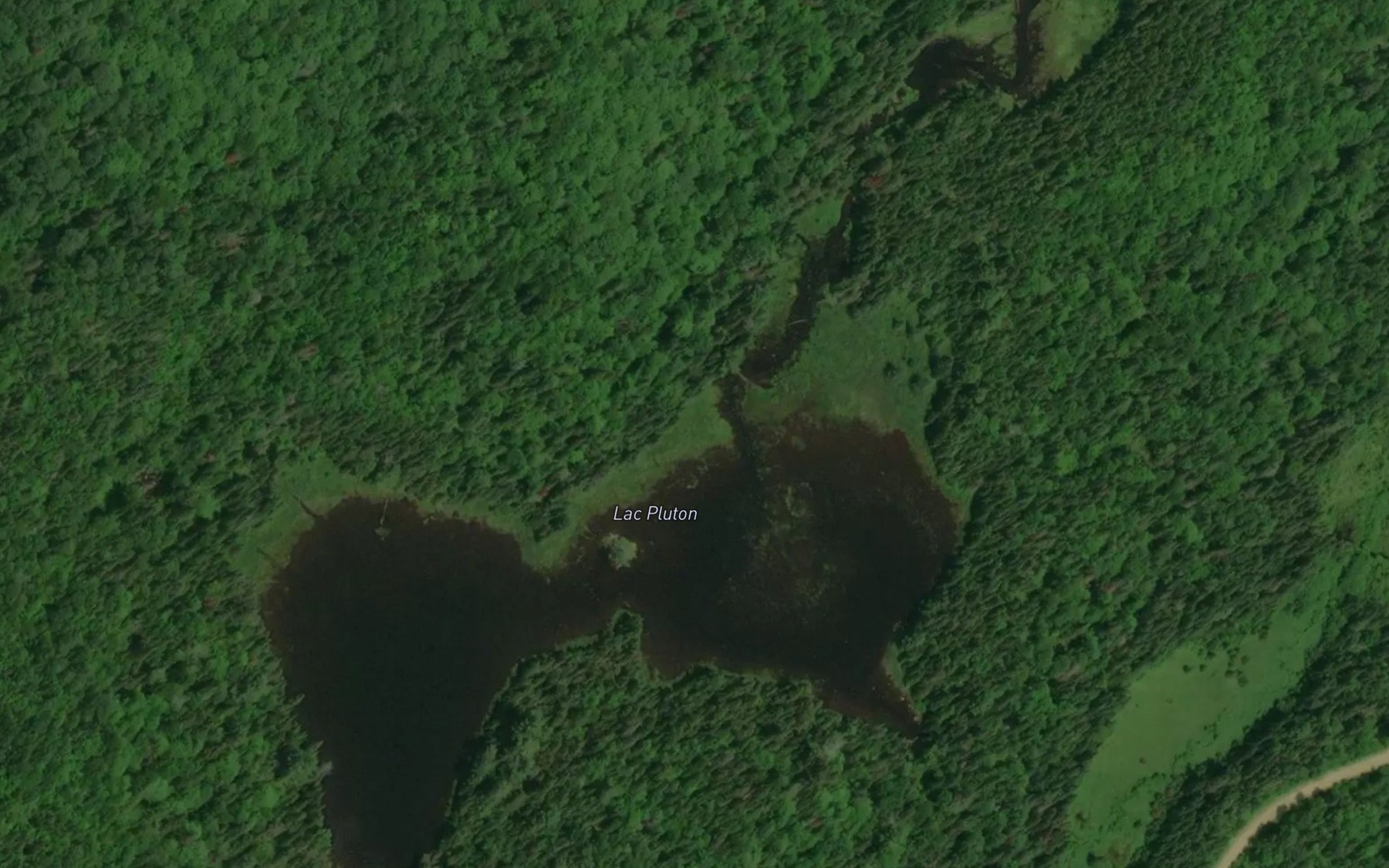 Satellite map of the Lac Pluton