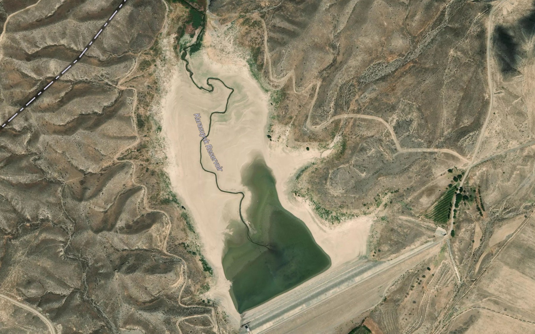 Satellite map of the Qorasuysk Suv Ombori