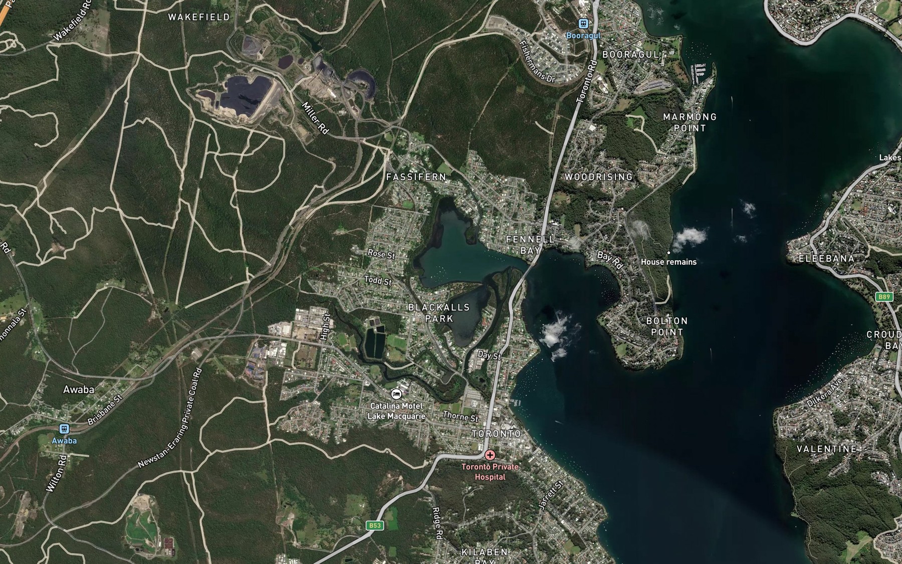 Satellite map of the Fennell Bay