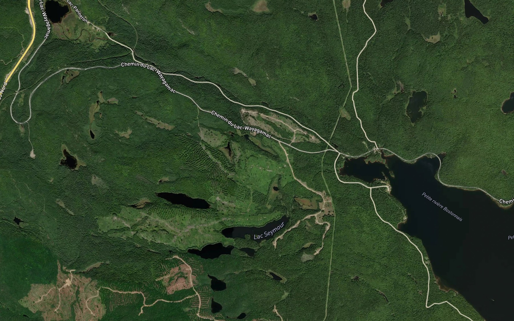 Satellite map of the Etangs Seymour