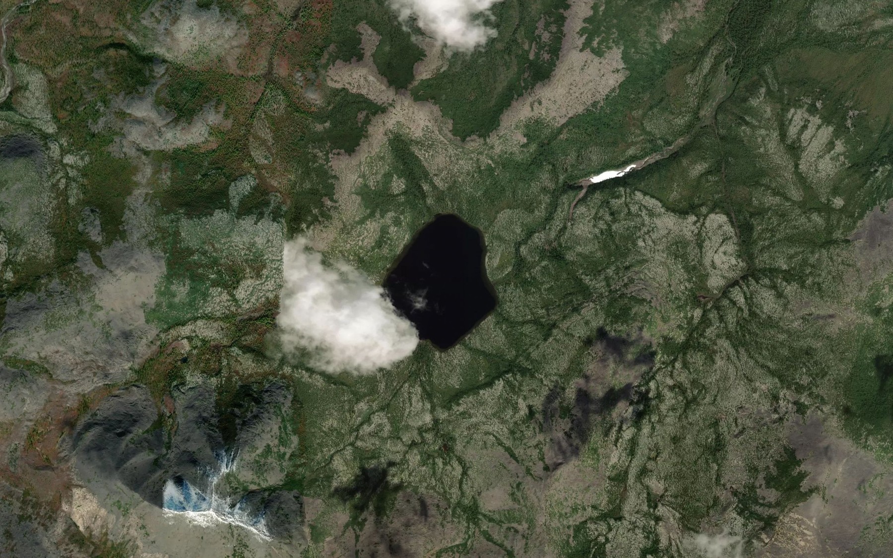 Satellite map of the Ozero Kholodnoye