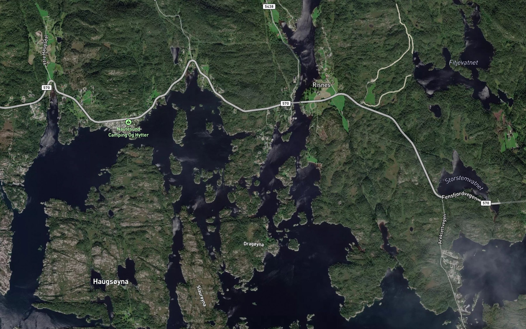 Satellite map of the Storhogvika