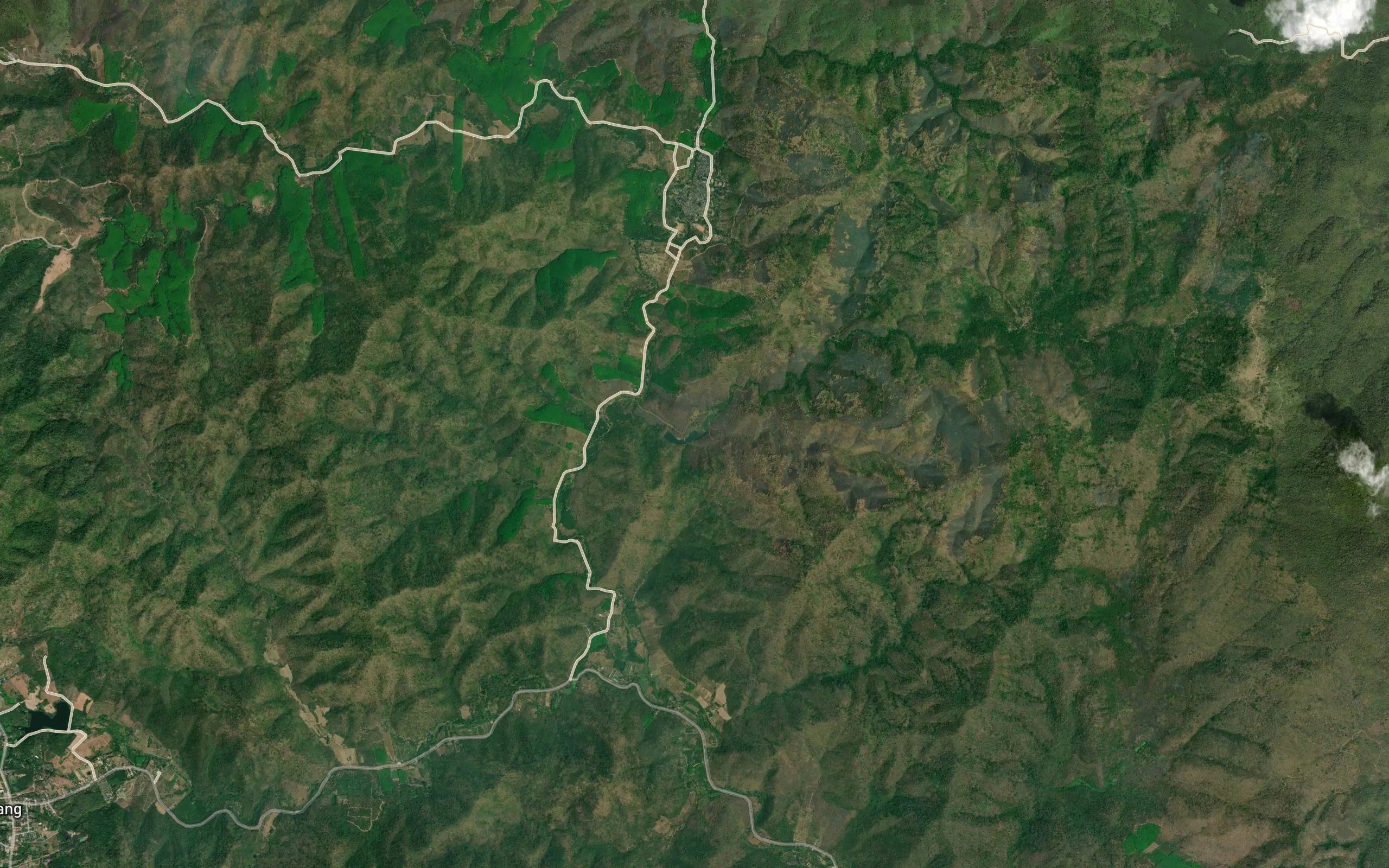 Ang Kep Nam Ban Tham Hin