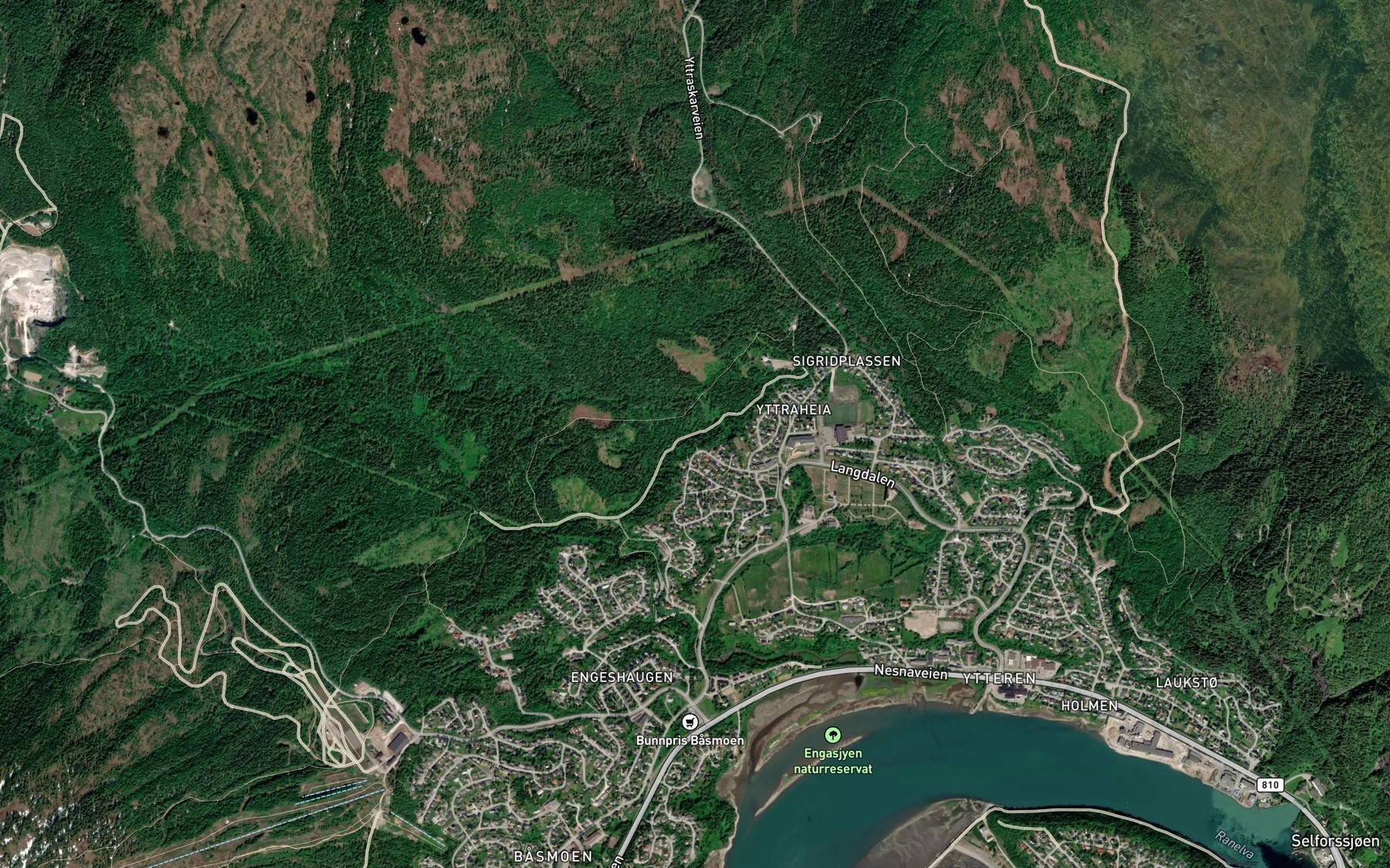 Satellite map of the Leirholabekken
