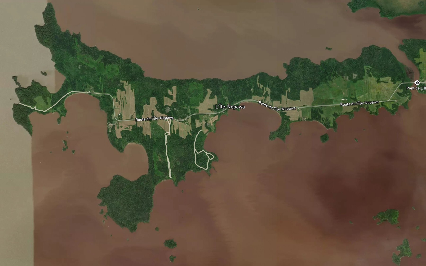Satellite map of the Cours d'eau Theriault