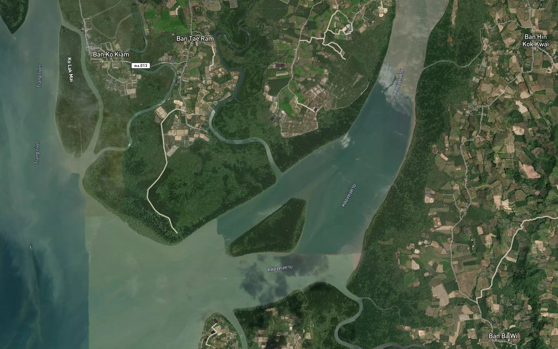 Satellite map of the Khlong Bang Raet