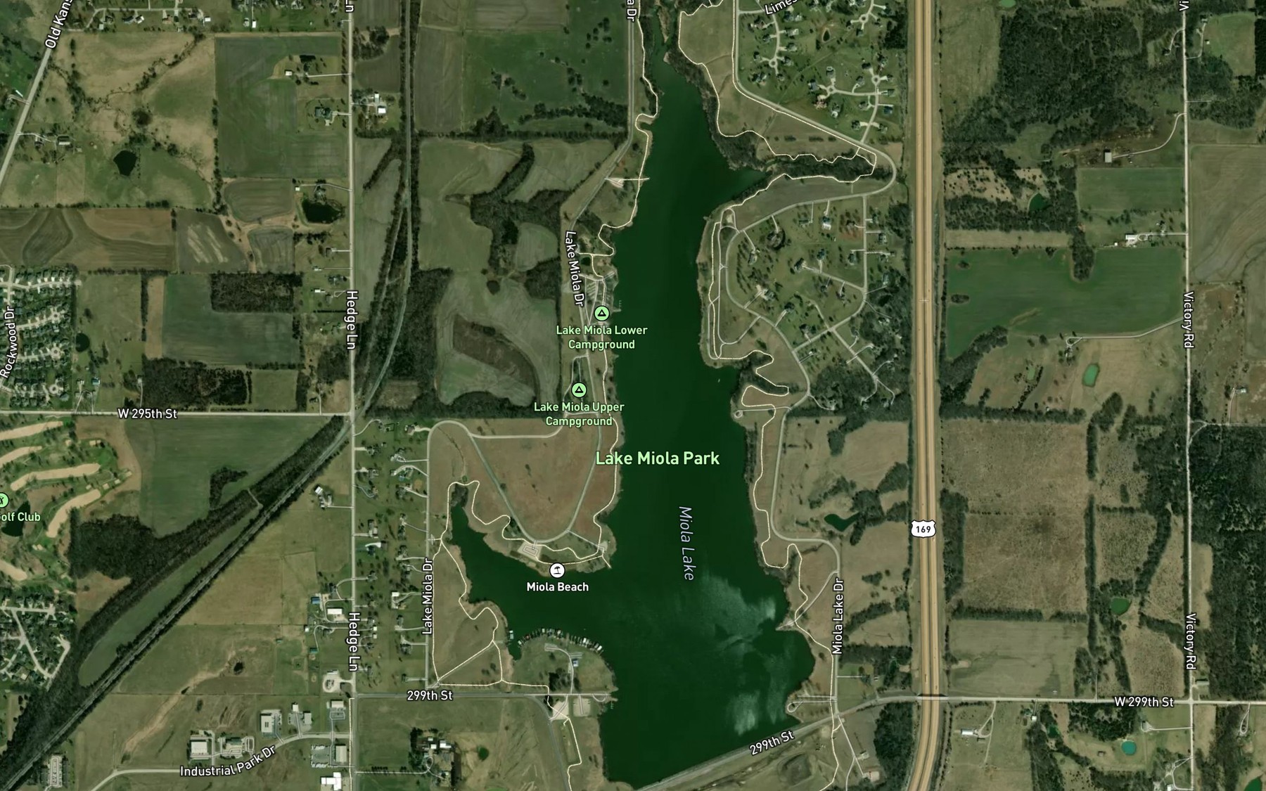 Satellite map of the Miola Lake