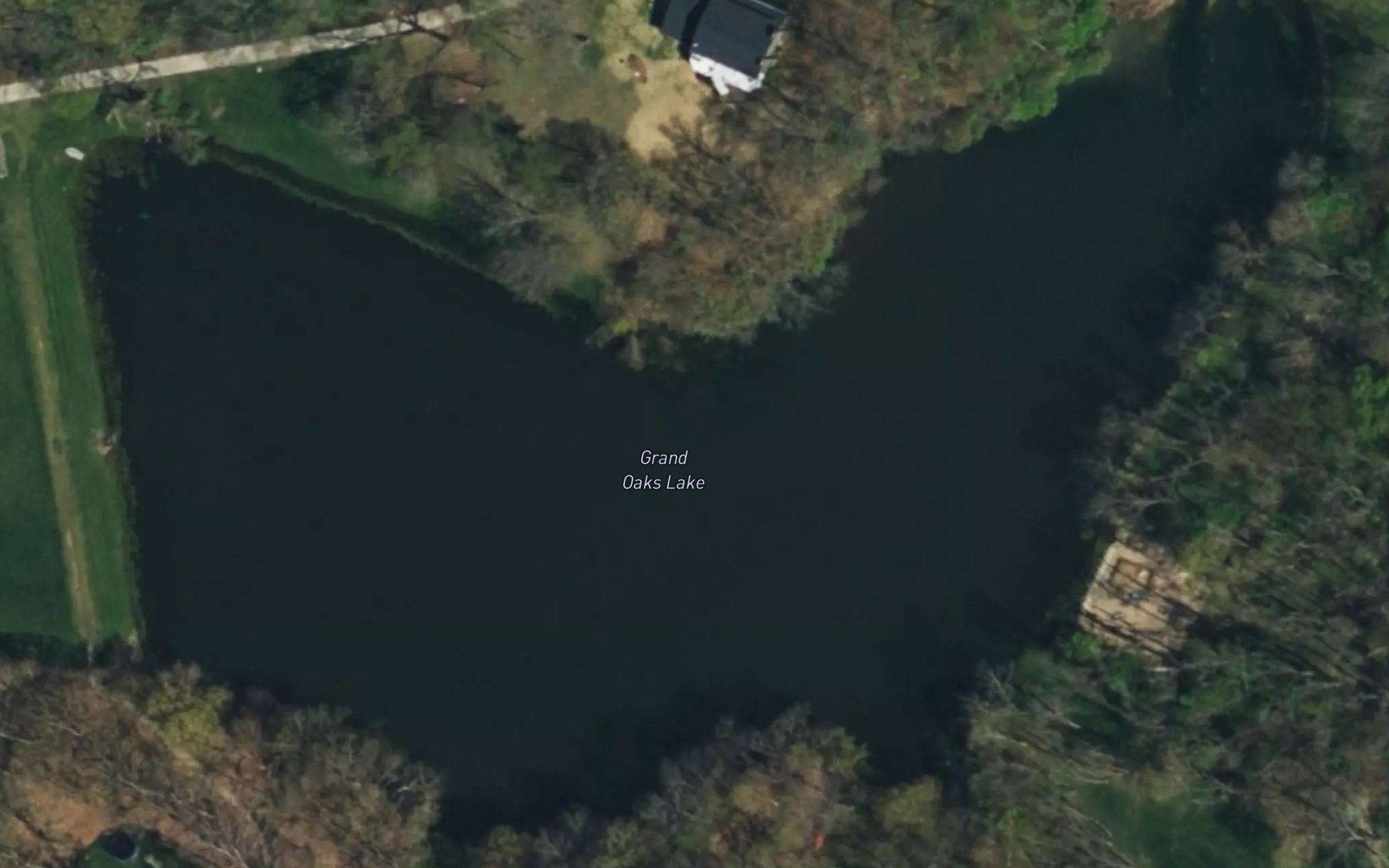 Grand Oaks Lake