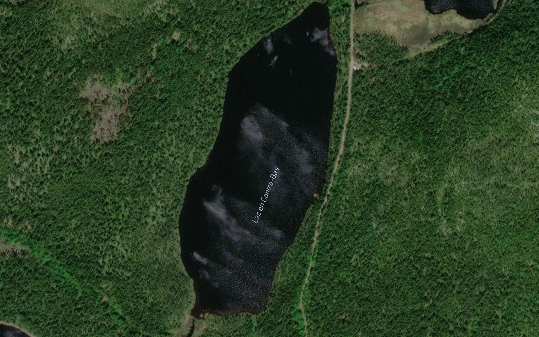 Satellite map of the Lac en Contre-Bas