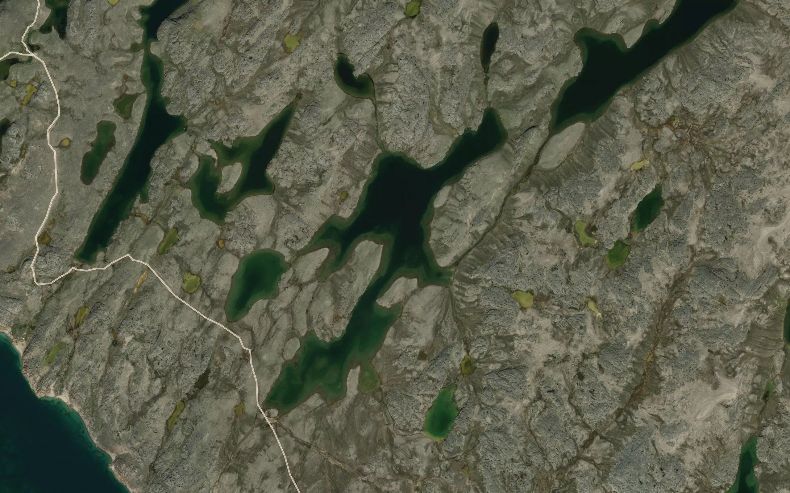 Nalluq Lake