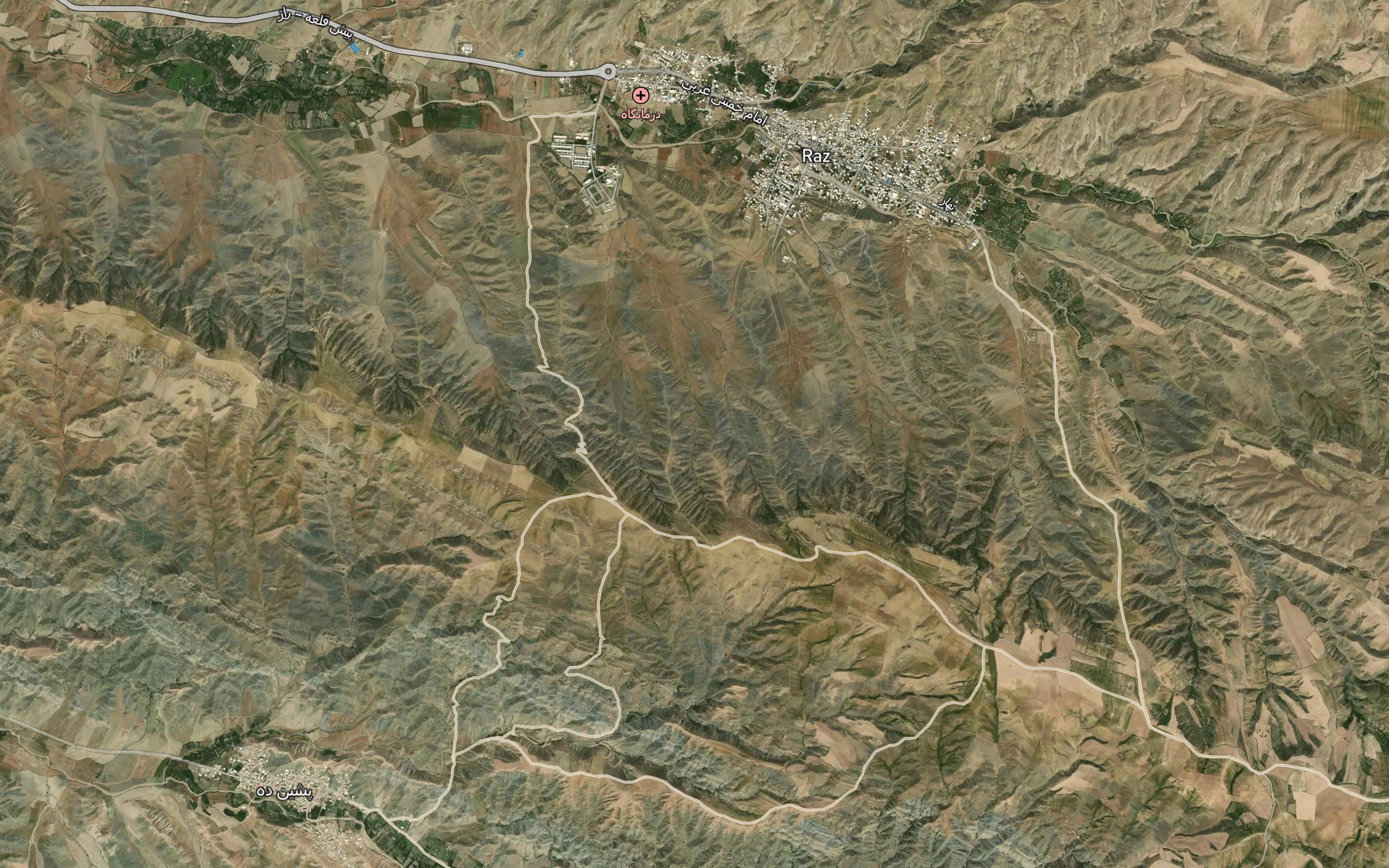 Darreh-ye Pay Gardaneh