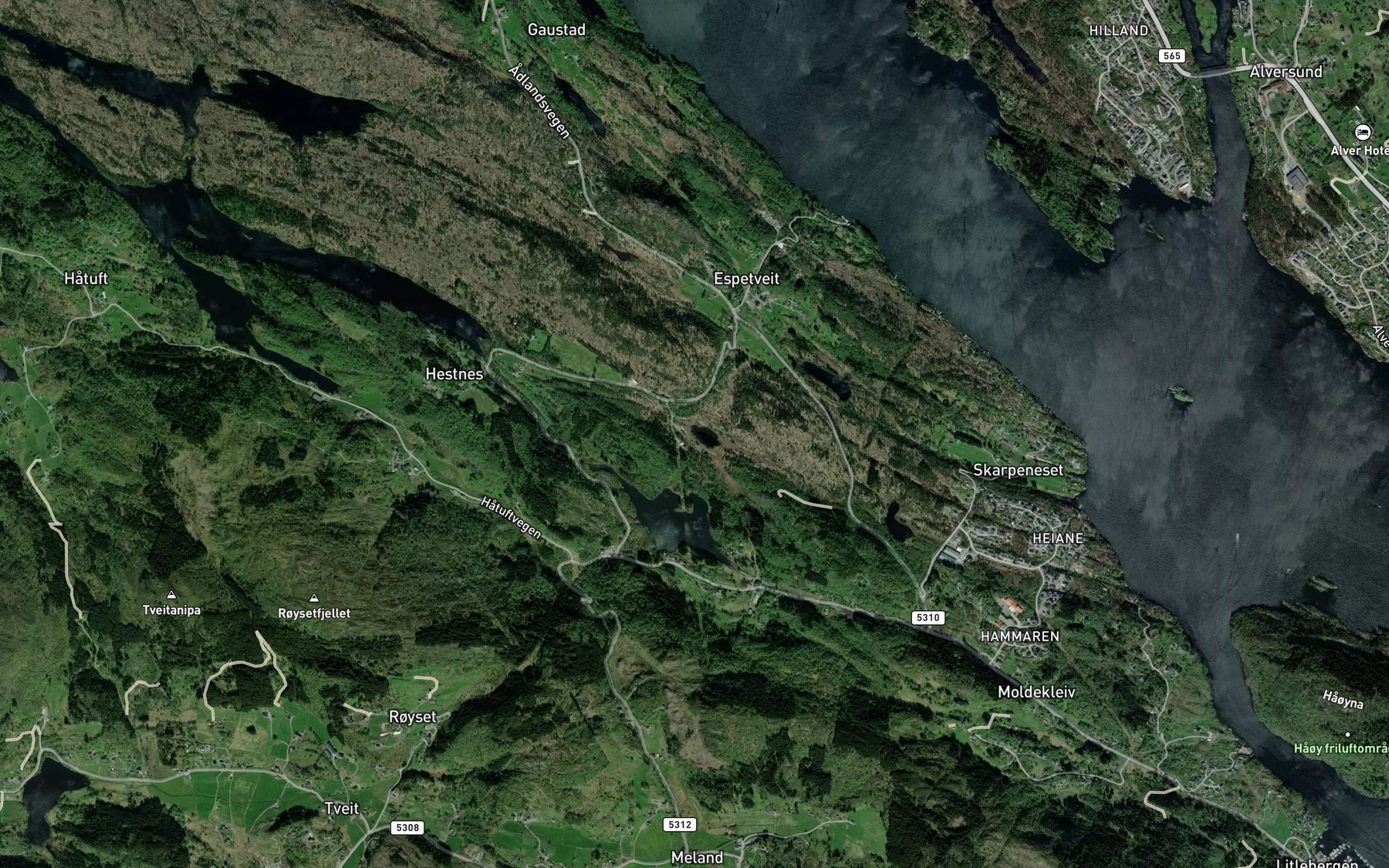 Satellite map of the Skartjorni
