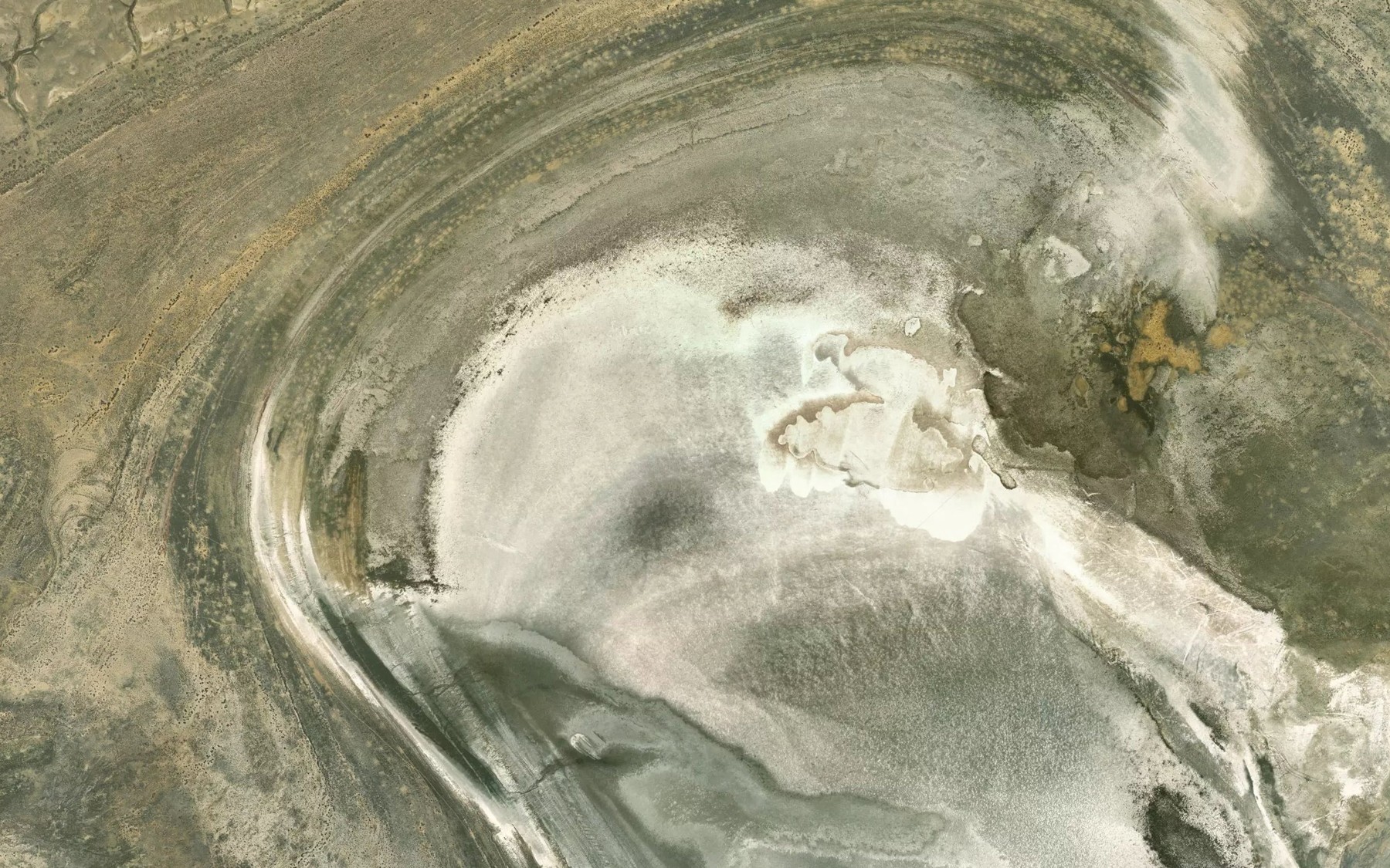Satellite map of the Zaliv Kumsuat