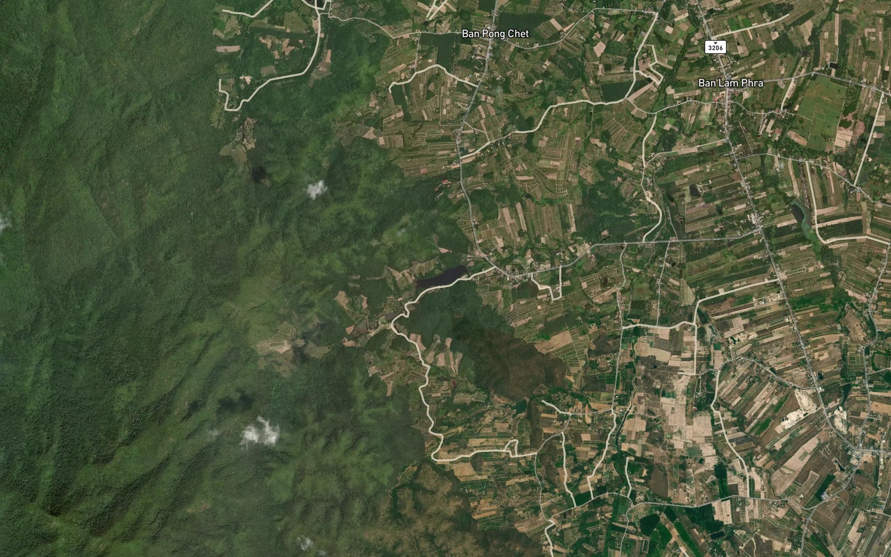 Satellite map of the Ang Kep Nam Huai Choeng Chuai