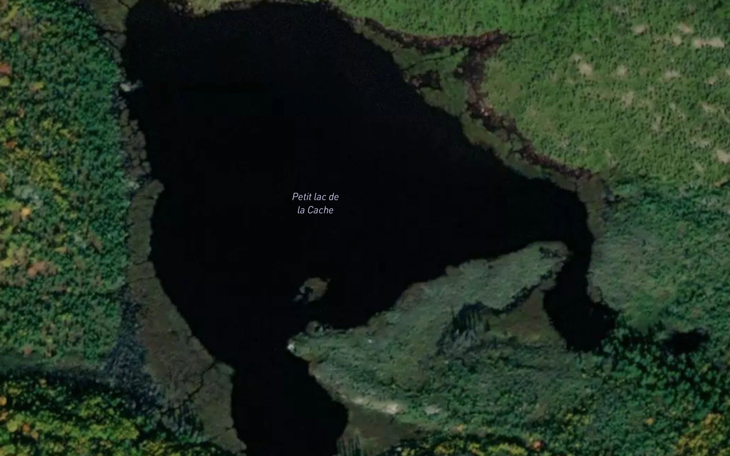 Petit lac de la Cache