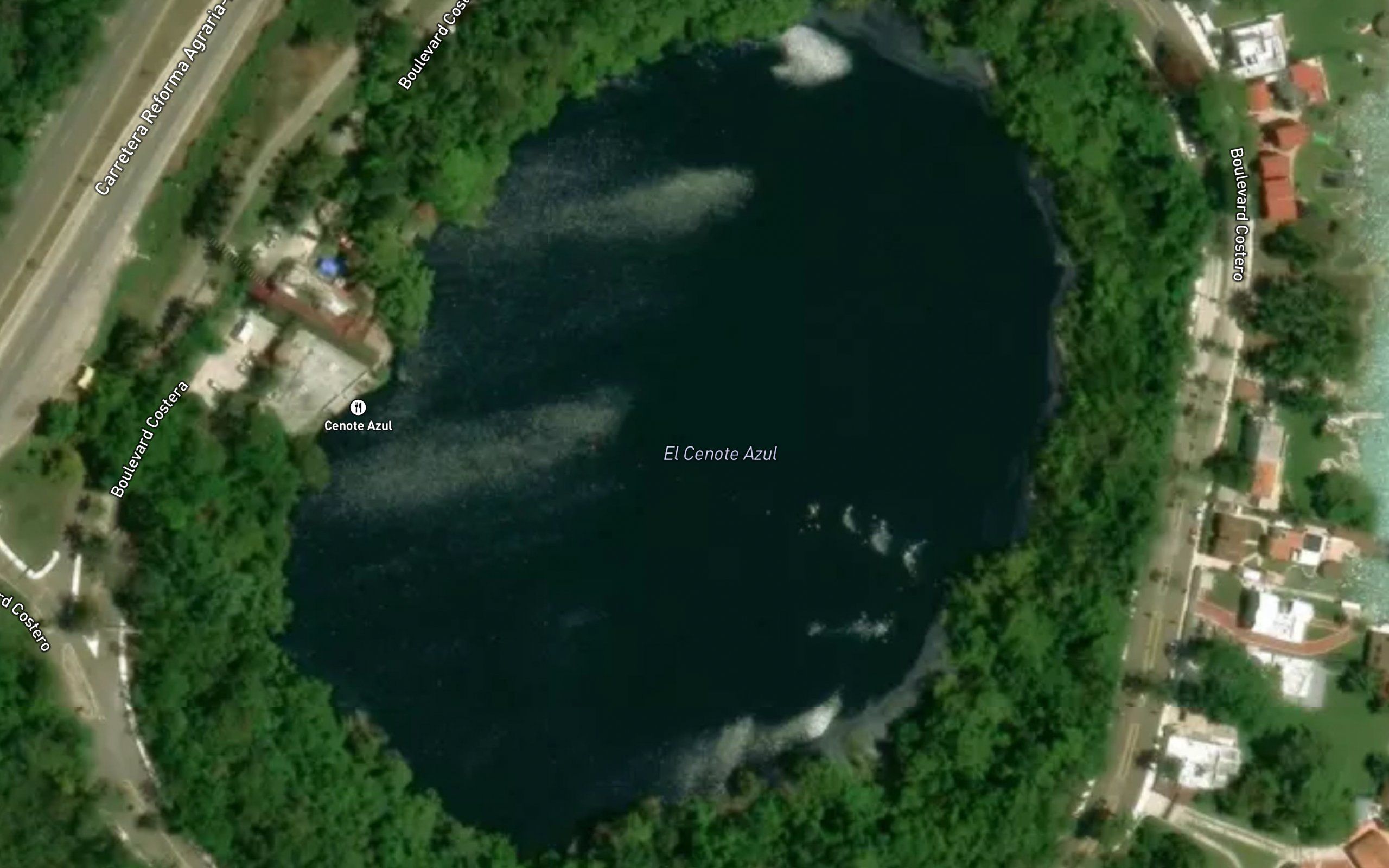 El Cenote Azul