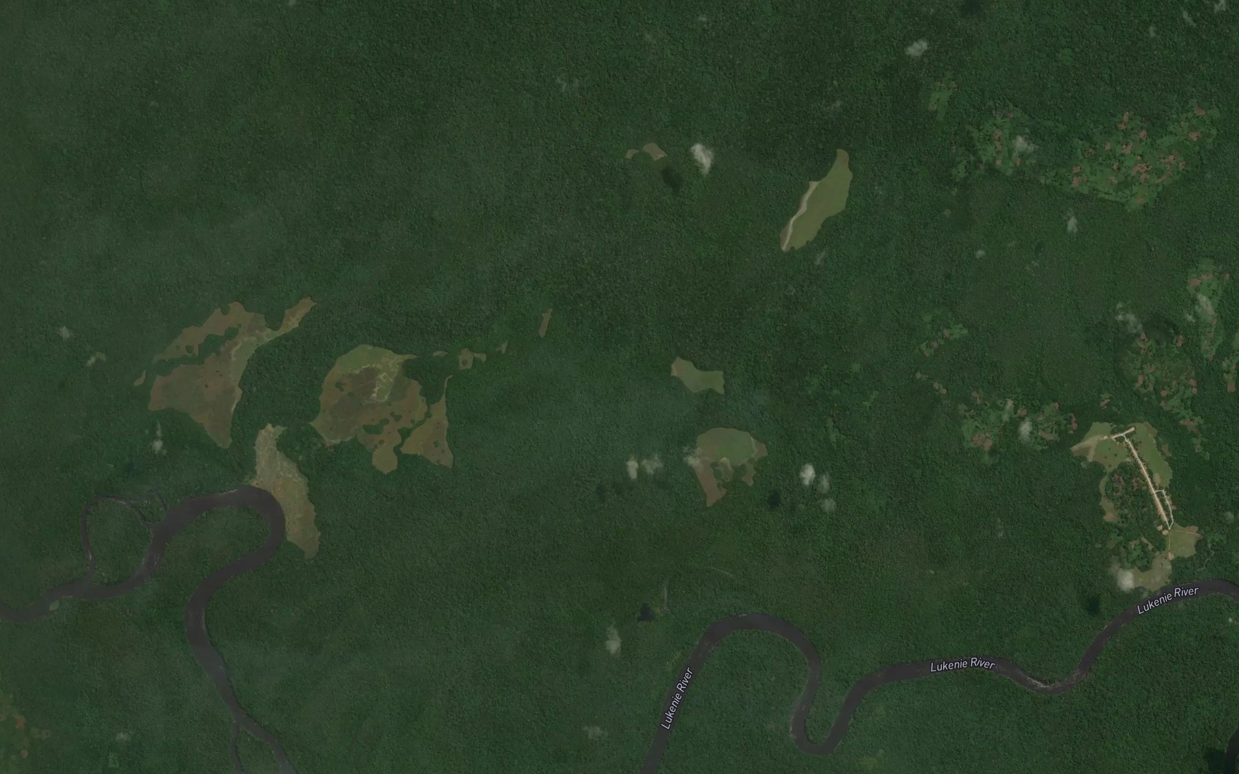 Satellite map of the Ile