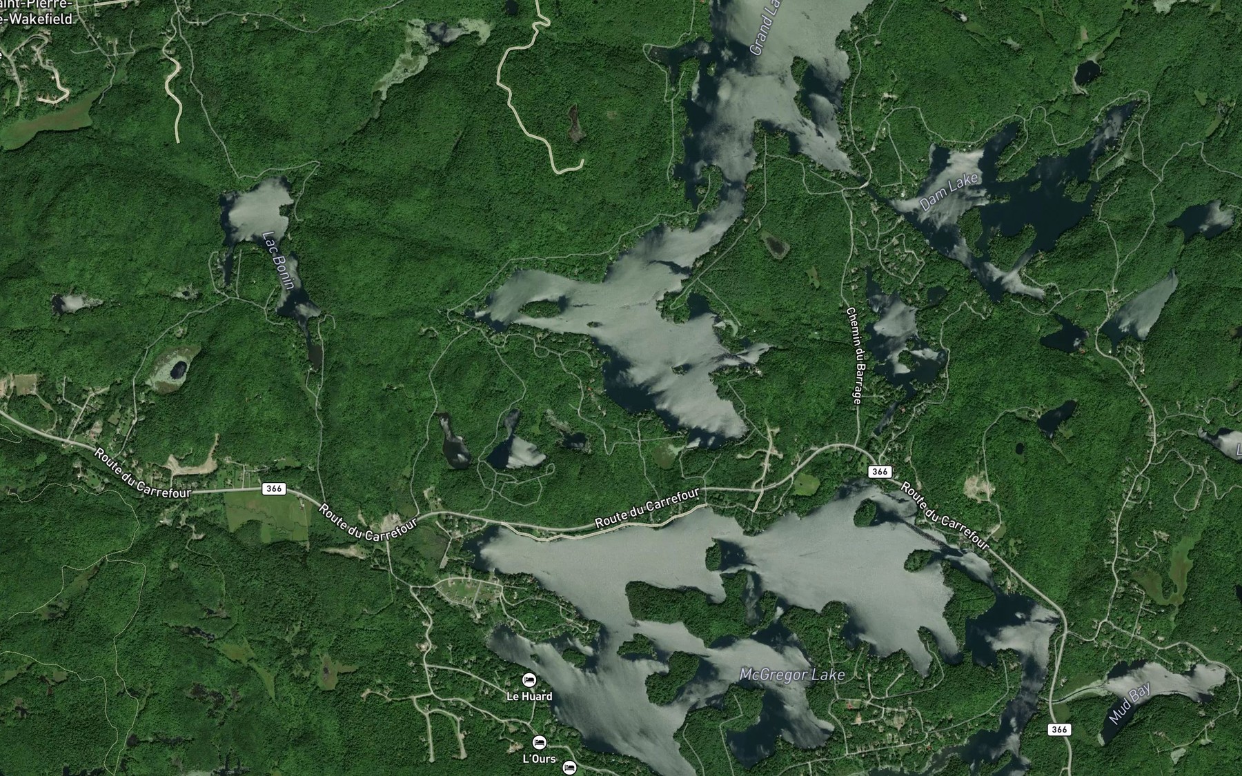 Satellite map of the La Grande Baie