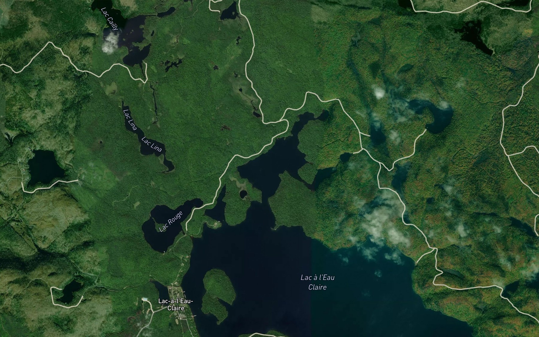 Satellite map of the La Grande Baie