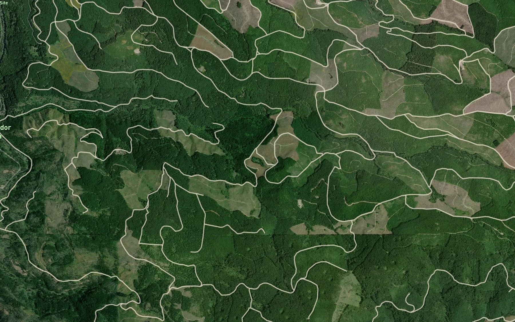 Satellite map of the Beeres Pond