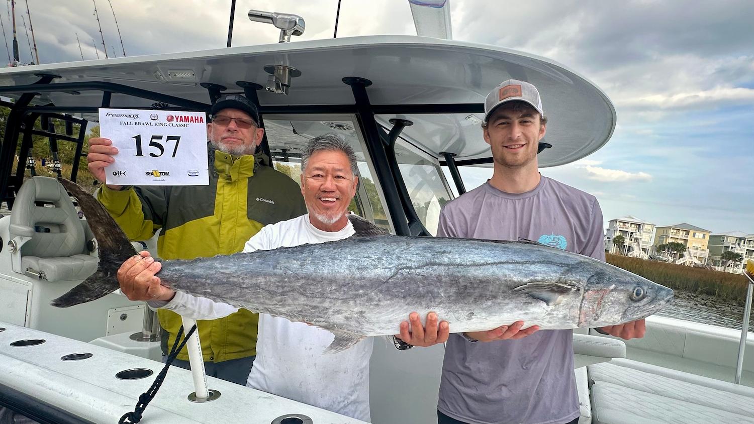 How to Hook a Live Bait: Expert Advice to Keep Fish on a Hook